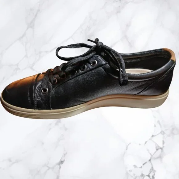 ECCO Soft Black Leather Sneakers Size EU39/US 8 EUC - Picture 6 of 16